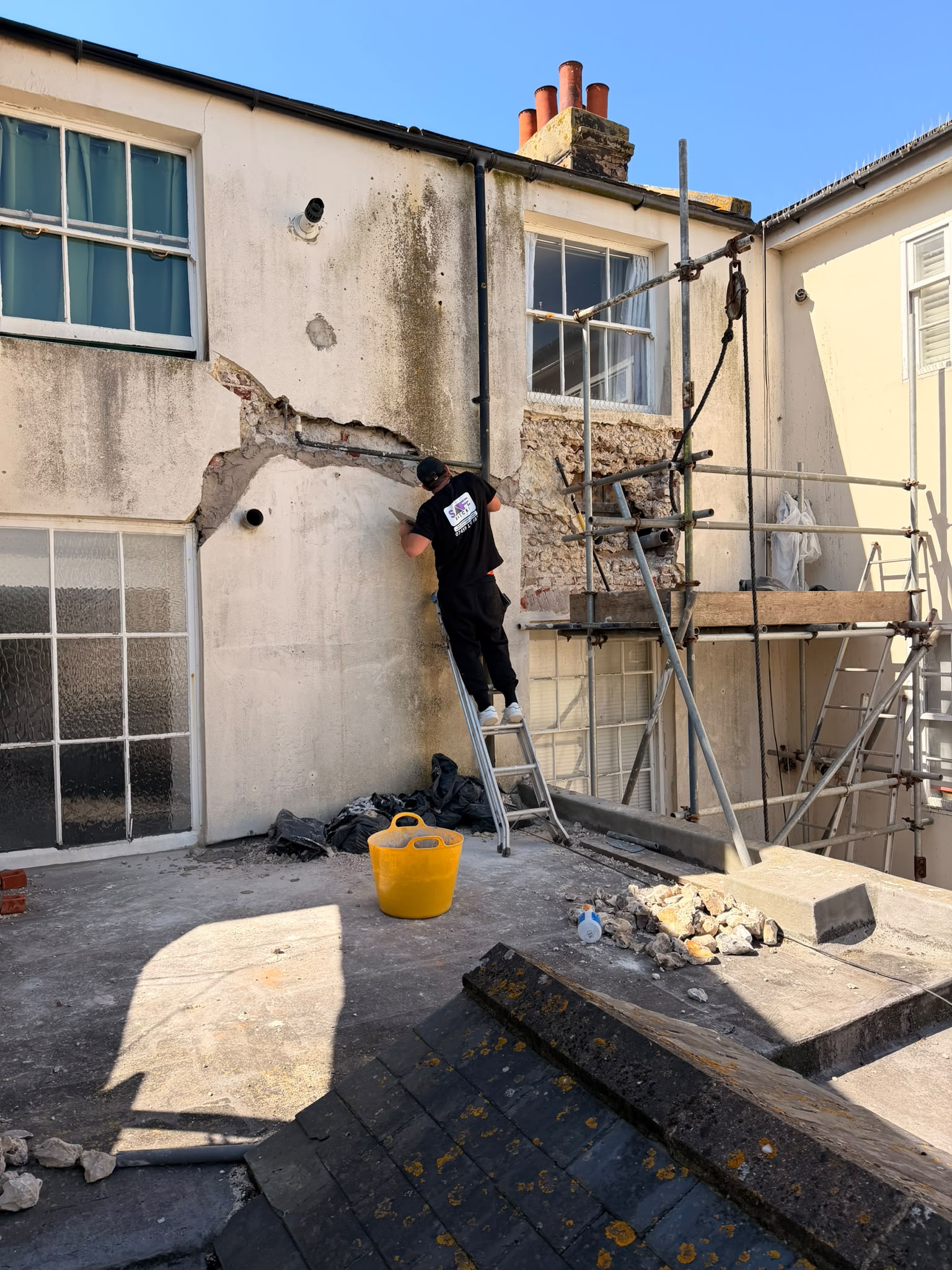 Safe-Bricks specialist working on a Brighton period property